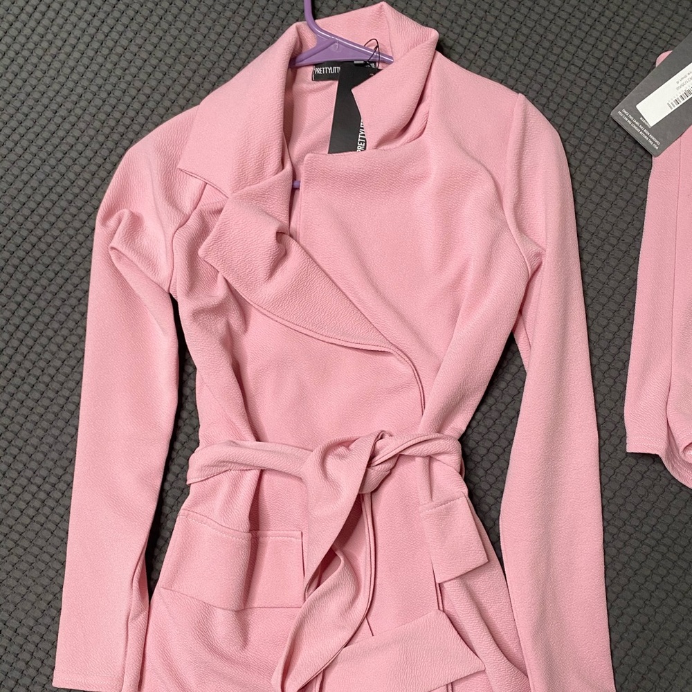 PrettyLittleThing short suit set